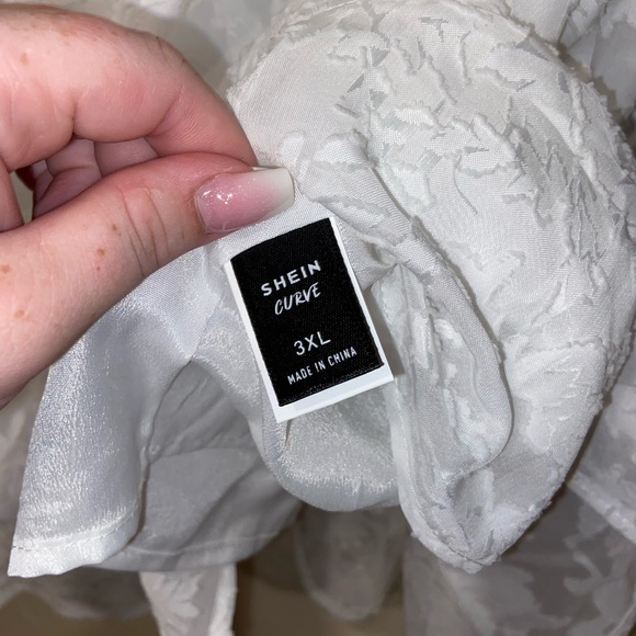 Dress - Picture 7 of 8